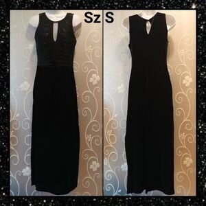 WOMENS BLACK VELVET FORMAL DRESS SIZE S